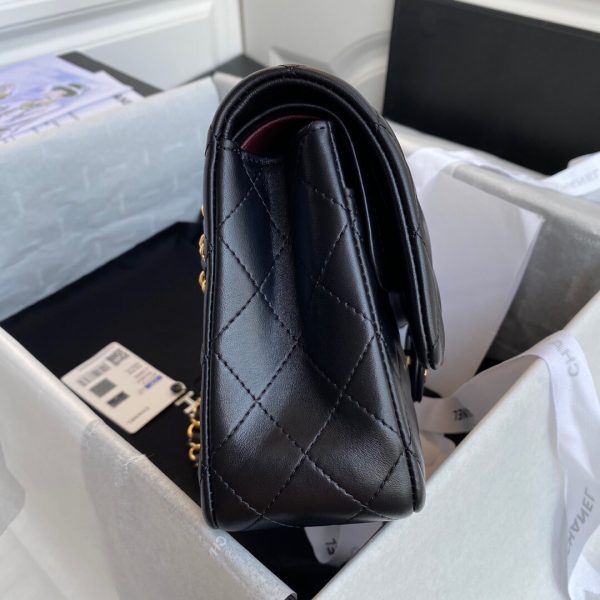 Chanel A01112 CF Quilted Classic Flap Bag in Grainy Lambskin Black | chanel a01112 cf quilted classic flap bag in grainy lambskin black 58