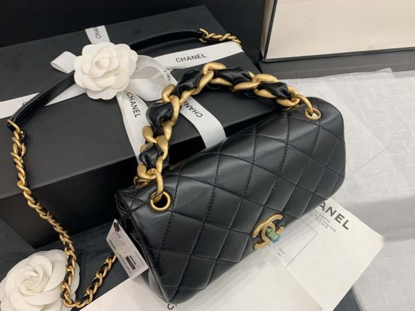 Chanel AS2388 Chanel Flap Bag Shiny Lambskin Gold Black | chanel as2388 chanel flap bag shiny lambskin gold black 4