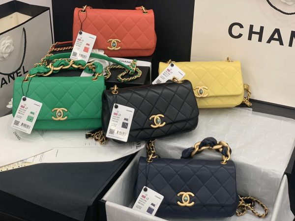 Chanel AS2388 Chanel Flap Bag Shiny Lambskin Gold Navy Blue | chanel as2388 chanel flap bag shiny lambskin gold yellow 1