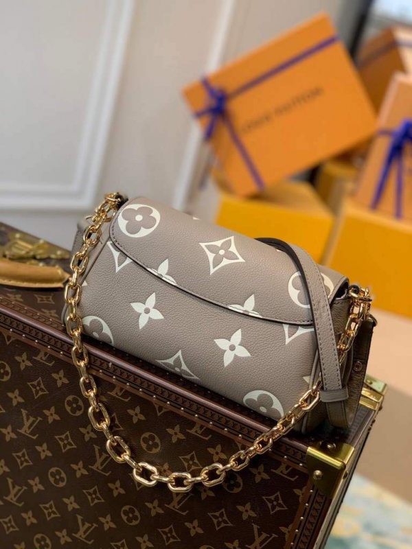 LV M45836 Louis Vuitton M45859 Favorite Monogram Empreinte leather M45813 Gray Cream | lv M45836 louis vuitton m45859 favorite monogram empreinte leather m45813 black 2