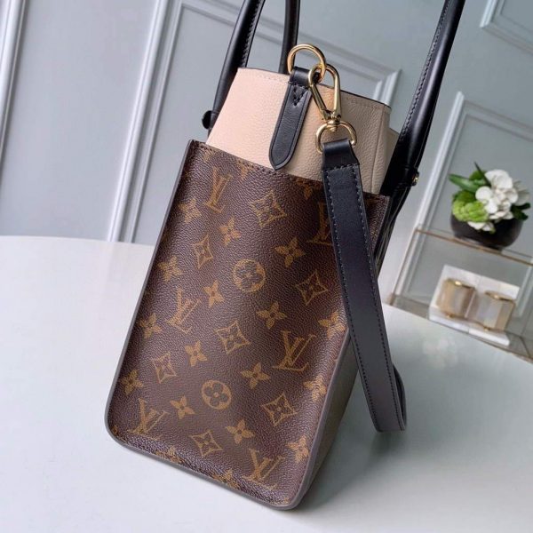 LV M55302 Louis Vuitton M53823 on My Side High end Leathers Tote Bag Laurier Green | lv m55302 louis vuitton m53823 on my side high end leathers tote bag LAURE 5