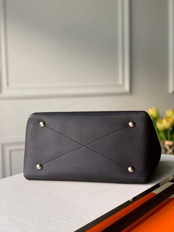 LV M56073 Louis Vuitton M56084 Beaubourg Hobo MM Mahina Black | lv m56073 louis vuitton m56084 beaubourg hobo mm mahina black 3