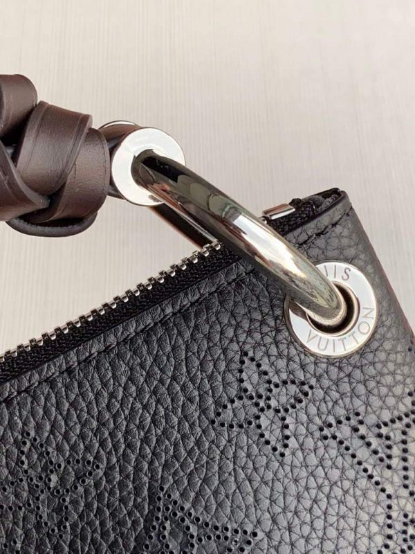 LV M56073 Louis Vuitton M56084 Beaubourg Hobo MM Mahina Black | lv m56073 louis vuitton m56084 beaubourg hobo mm mahina black 5