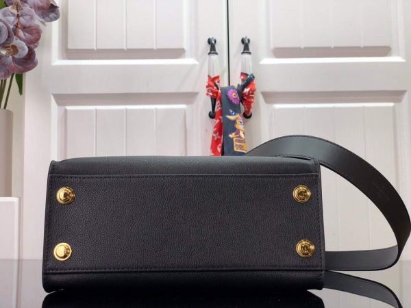 LV M57728 Louis Vuitton On My Side Tote Bag Black | lv m57728 louis vuitton on my side tote bag black 5