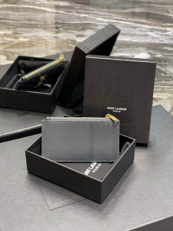 YSL Monogram Fragments Zippered Card Case In Grain De Poudre Embossed Leather 607915 Grey Gold | ysl monogram fragments zippered card case in grain de poudre embossed leather 607915 grey with gold 8