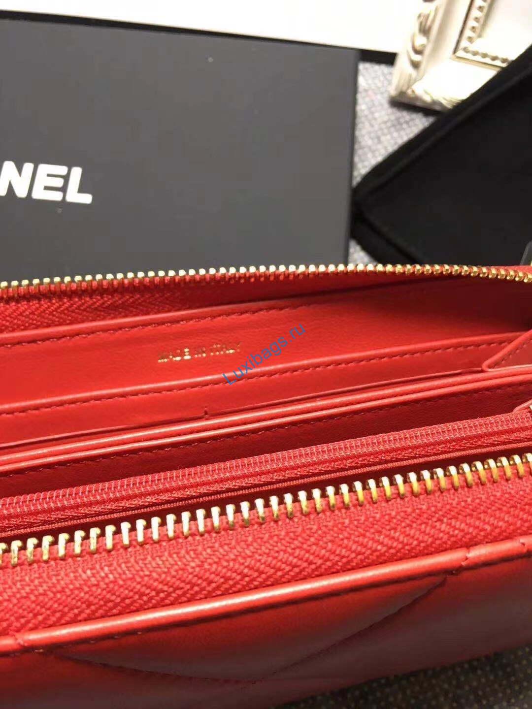 Chanel AP0956 Chanel 19 Long Zipped Wallet Lambskin red | voguebags.ru chanel ap0956 chanel 19 long flap wallet lambskin 39