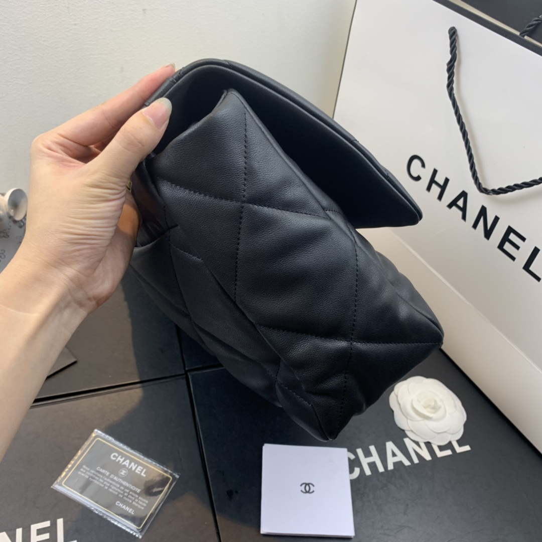 chanel as1162 chanel 19 maxi flap bag lambskin b02875 black 2 Chanel AS1162 Chanel 19 Maxi Flap Bag Lambskin B02875 Black | voguebags.ru chanel as1162 chanel 19 maxi flap bag lambskin b02875 black 3