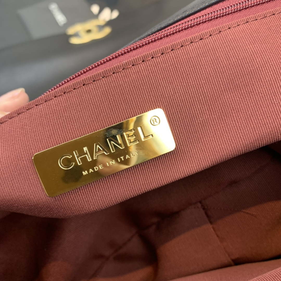 chanel as1162 chanel 19 maxi flap bag lambskin b02875 black 8 Chanel AS1162 Chanel 19 Maxi Flap Bag Lambskin B02875 Black | voguebags.ru chanel as1162 chanel 19 maxi flap bag lambskin b02875 black 9