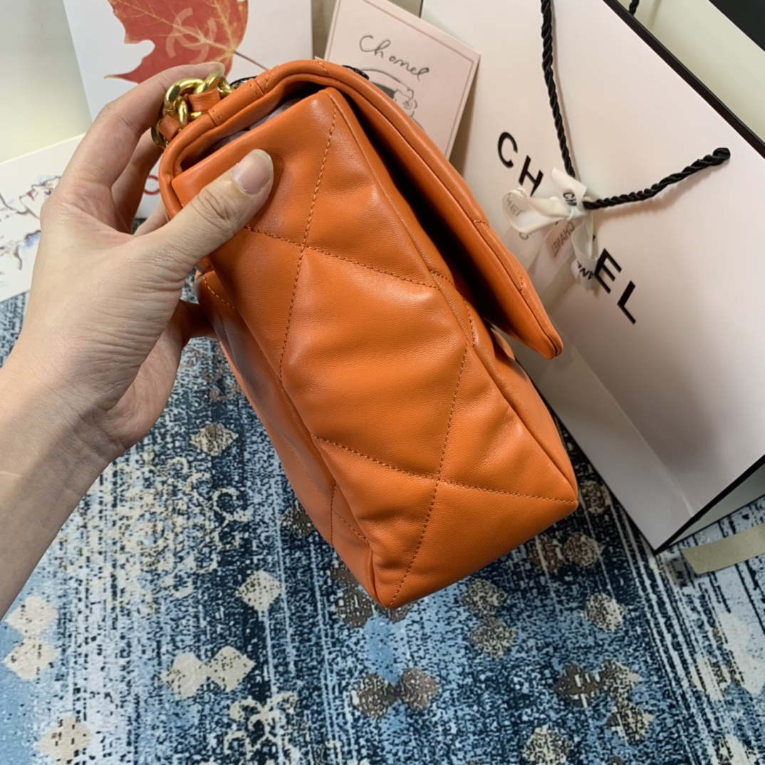 chanel as1162 chanel 19 maxi flap bag lambskin b02875 oragne 2 Chanel AS1162 Chanel 19 Maxi Flap Bag Lambskin B02875 Oragne | voguebags.ru chanel as1162 chanel 19 maxi flap bag lambskin b02875 oragne 3