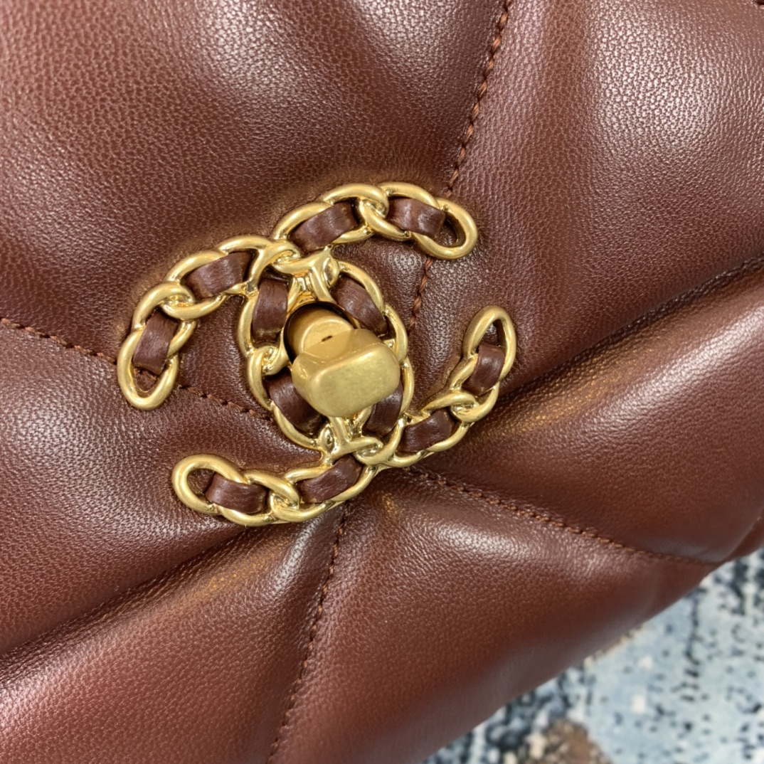 Chanel AS1162 Chanel 19 Maxi Flap Bag Lambskin B02875 Wine Red | voguebags.ru chanel as1162 chanel 19 maxi flap bag lambskin b02875 wine red 5