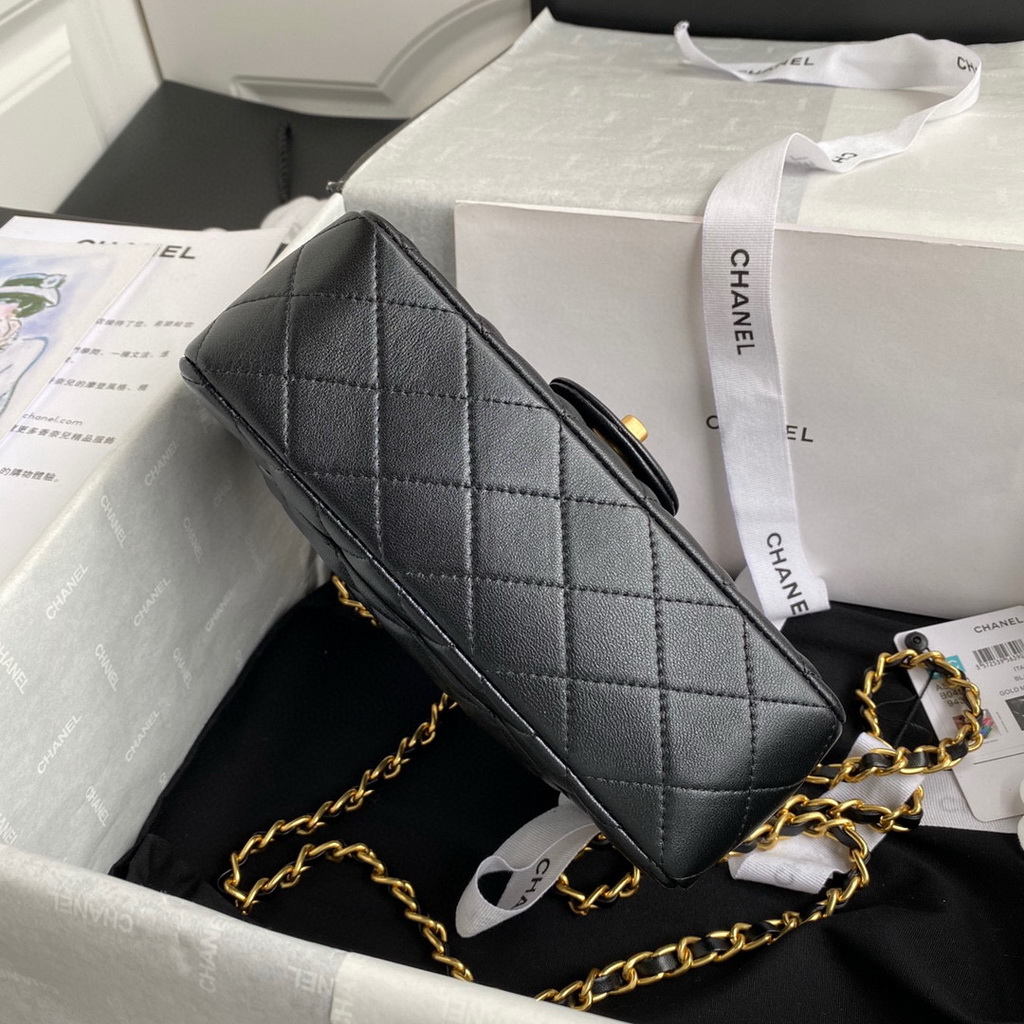 Chanel AS2431 Mini flap Lambskin bag with top handle Black | voguebags.ru chanel as2431 mini flap lambskin bag with top handle 16