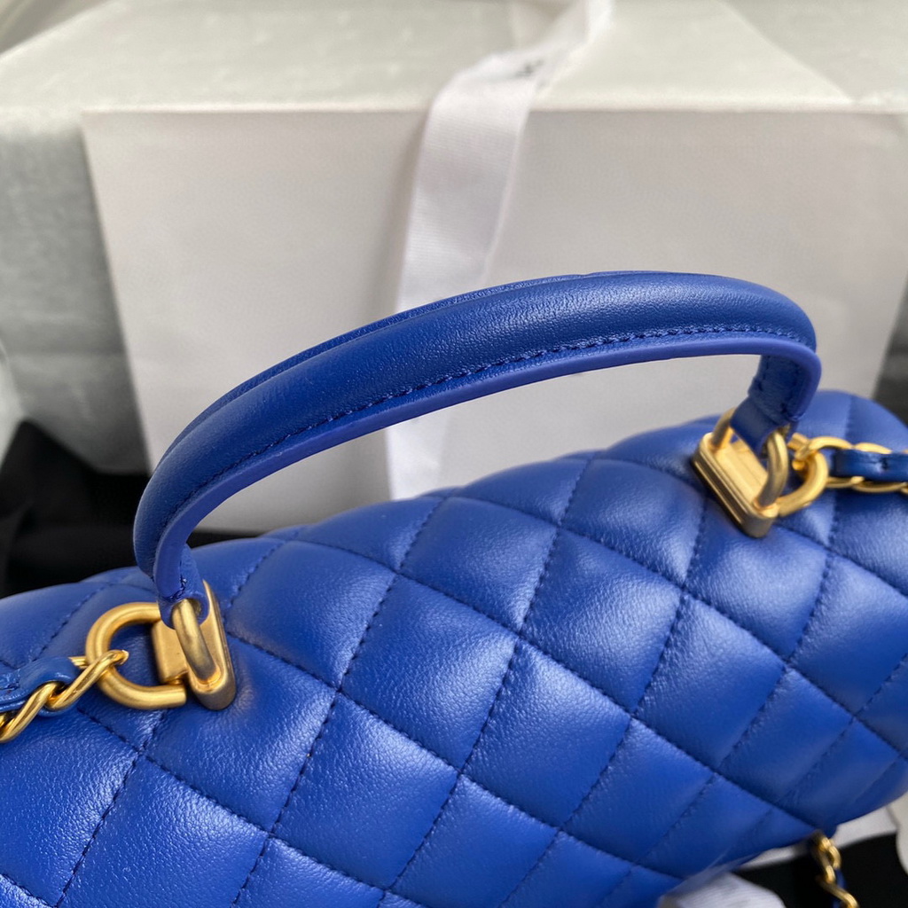Chanel AS2431 Mini flap Lambskin bag with top handle Blue | voguebags.ru chanel as2431 mini flap lambskin bag with top handle 4