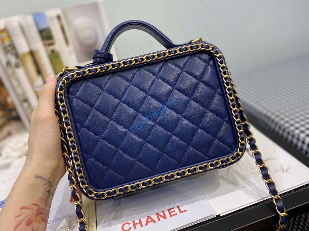 Chanel CC Filigree Vanity Case Bag Grained Calfskin A93343 Navy Blue | voguebags.ru chanel cc filigree vanity case bag grained calfskin a93343 17