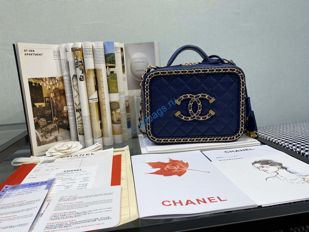 Chanel CC Filigree Vanity Case Bag  Grained Calfskin A93343 Navy Blue
