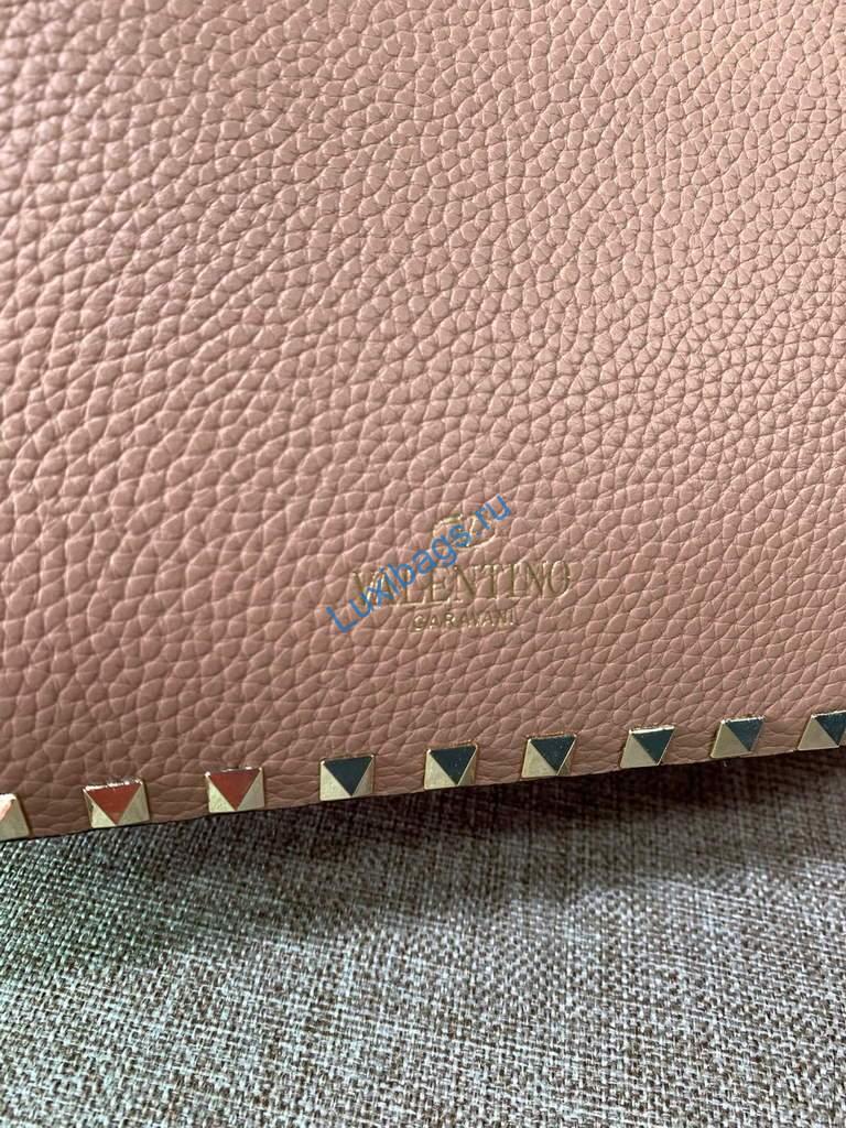 Valentino 2B0C17 Rockstud Grainy Calfskin Hobo Bag 50031S Light Pink | voguebags.ru valentino 2b0c17 rockstud grainy calfskin hobo bag 50031s 40