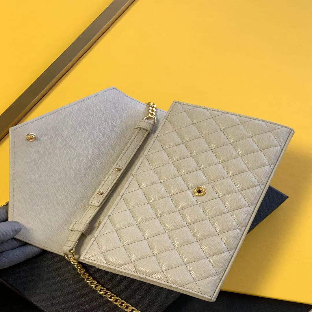YSL 620280 Monogram Chain Wallet In Mix Matelassé Grain Embossed White | voguebags.ru ysl 620280 monogram chain wallet in mix matelasse grain embossed white img 5811