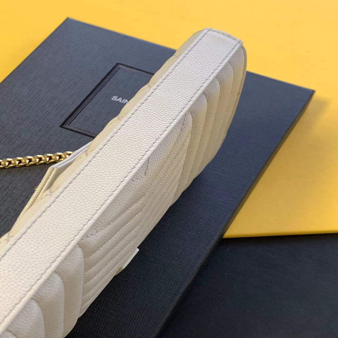 YSL 620280 Monogram Chain Wallet In Mix Matelassé Grain Embossed White | voguebags.ru ysl 620280 monogram chain wallet in mix matelasse grain embossed white img 5814