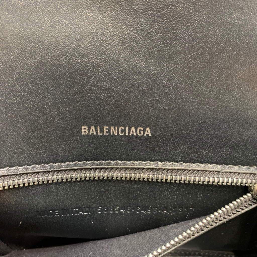 Balenciaga 593546 Hourglass Small Top Handle Crocodile Bag Silver | balenciaga 593546 hourglass small top handle crocodile bag 26 6f5f4e0b 3237 46c8 98b4 5e94c80c681c