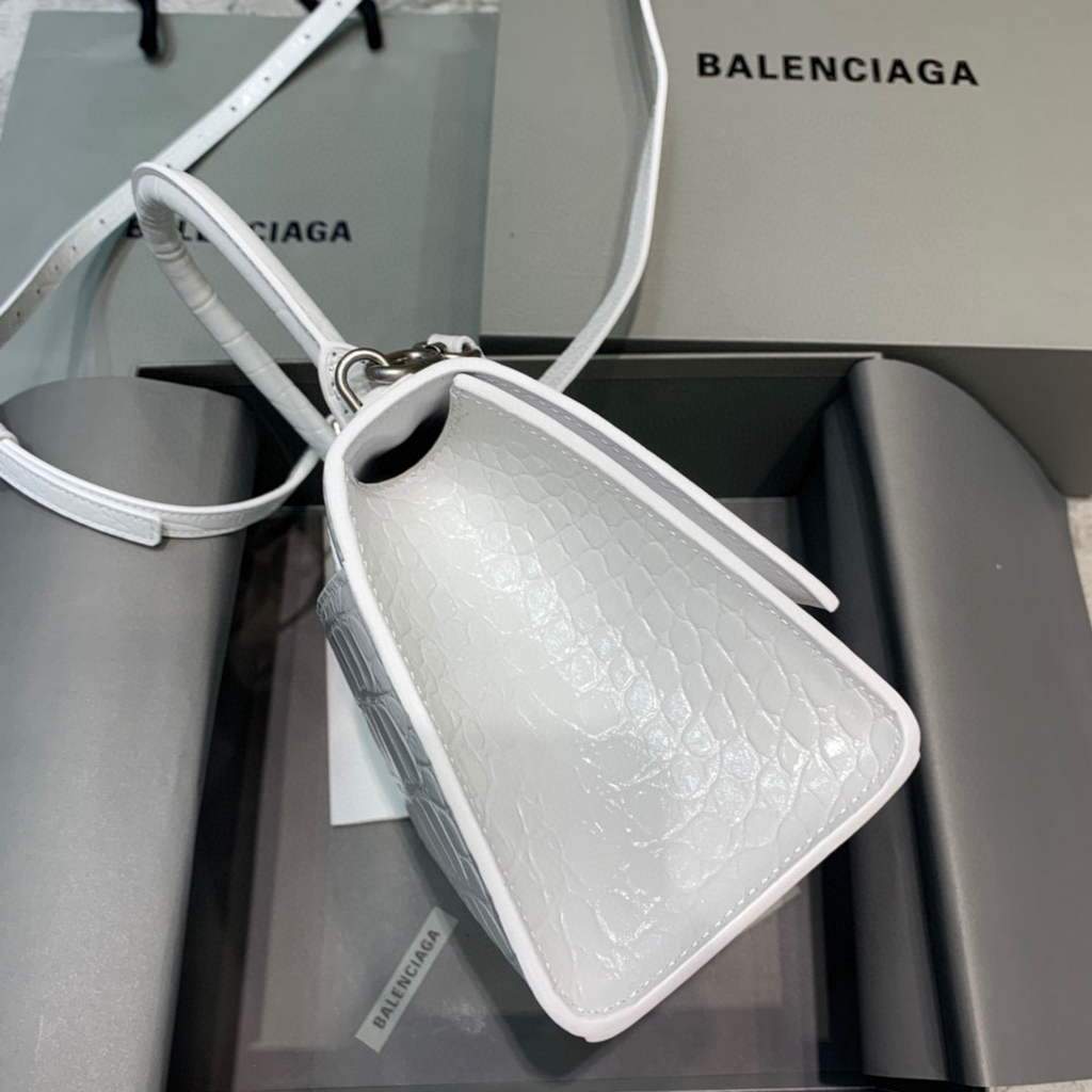 Balenciaga 593546 Hourglass Small Top Handle Crocodile Bag White | balenciaga 593546 hourglass small top handle crocodile bag 29 a0b4e39f 6232 4ae1 974e 211ad342611f