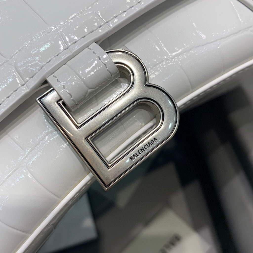 Balenciaga 593546 Hourglass Small Top Handle Crocodile Bag White | balenciaga 593546 hourglass small top handle crocodile bag 31 78f26b5c bfcb 4912 a31b bf1ba7920c6b