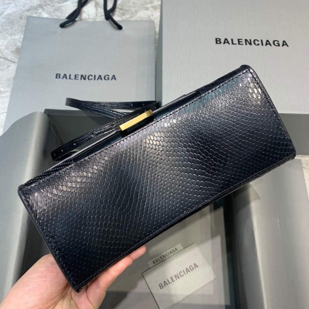 Balenciaga 593546 Hourglass Small Top Handle Crocodile Bag Black Gold | balenciaga 593546 hourglass small top handle crocodile bag 62