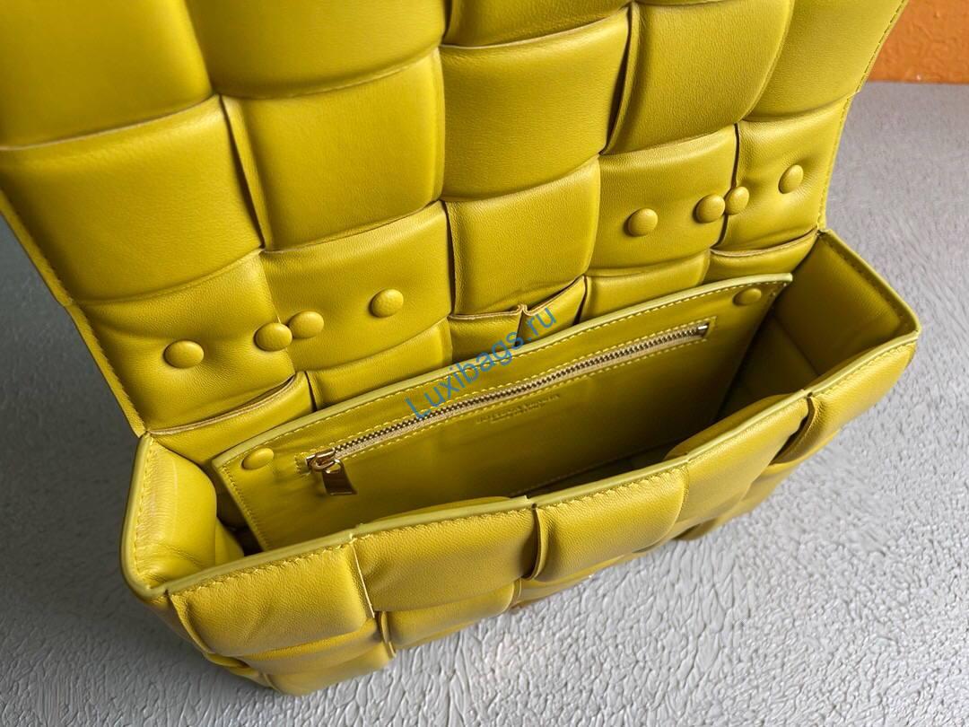 Bottega Veneta BV 20206 Chain Cassette 631421 Lemon Yellow Gold | bottega veneta bv 20206 chain cassette 631421 143 voguebags.ru