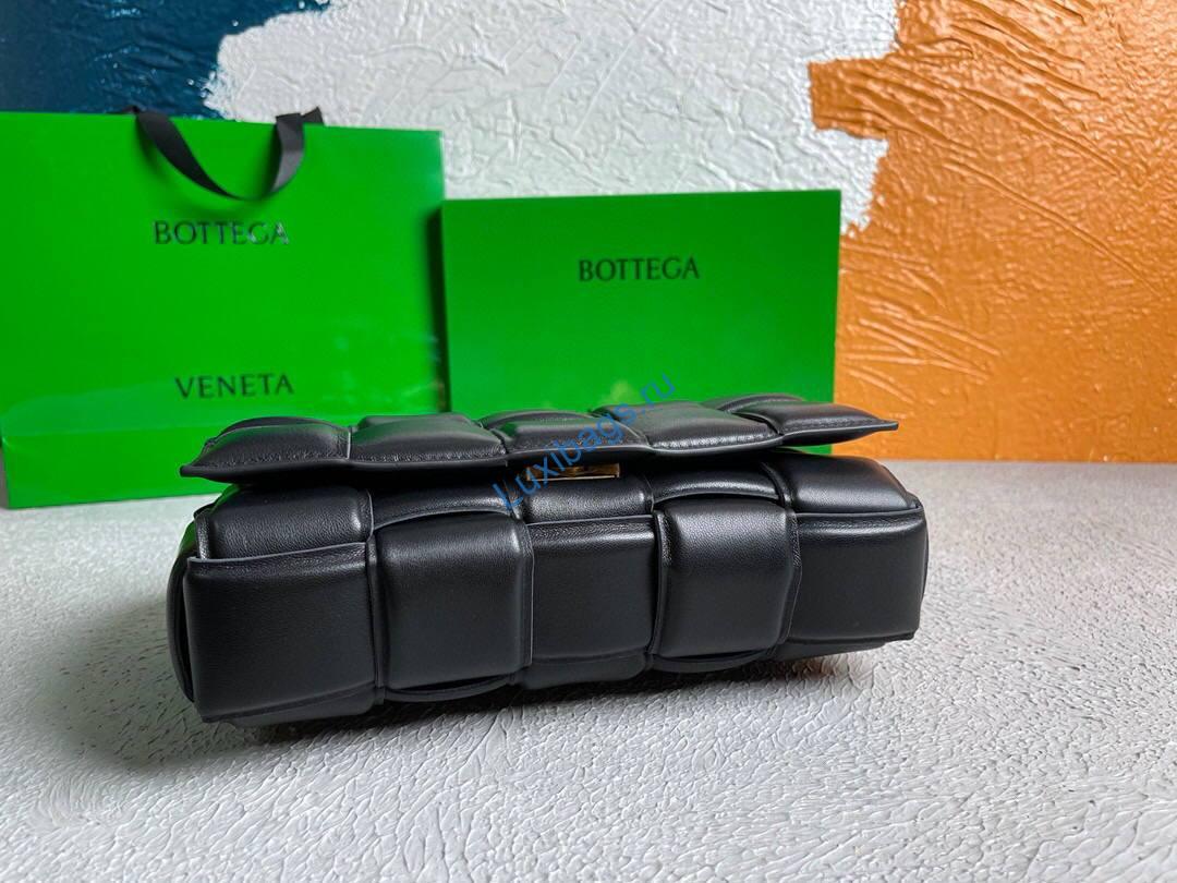 Bottega Veneta BV 20206 Chain Cassette 631421 Black Gold | bottega veneta bv 20206 chain cassette 631421 167 voguebags.ru