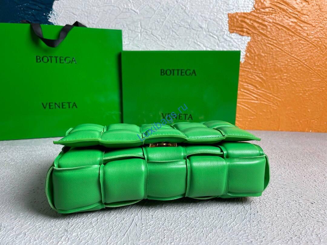 Bottega Veneta BV 20206 Chain Cassette 631421 Grass Green Gold | bottega veneta bv 20206 chain cassette 631421 59 voguebags.ru