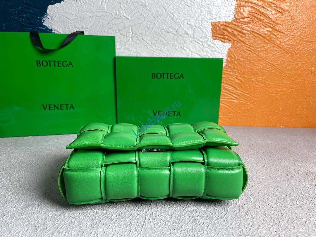 Bottega Veneta BV 20206 Chain Cassette 631421 Green Silver | bottega veneta bv 20206 chain cassette 631421 silvry 12 voguebags.ru