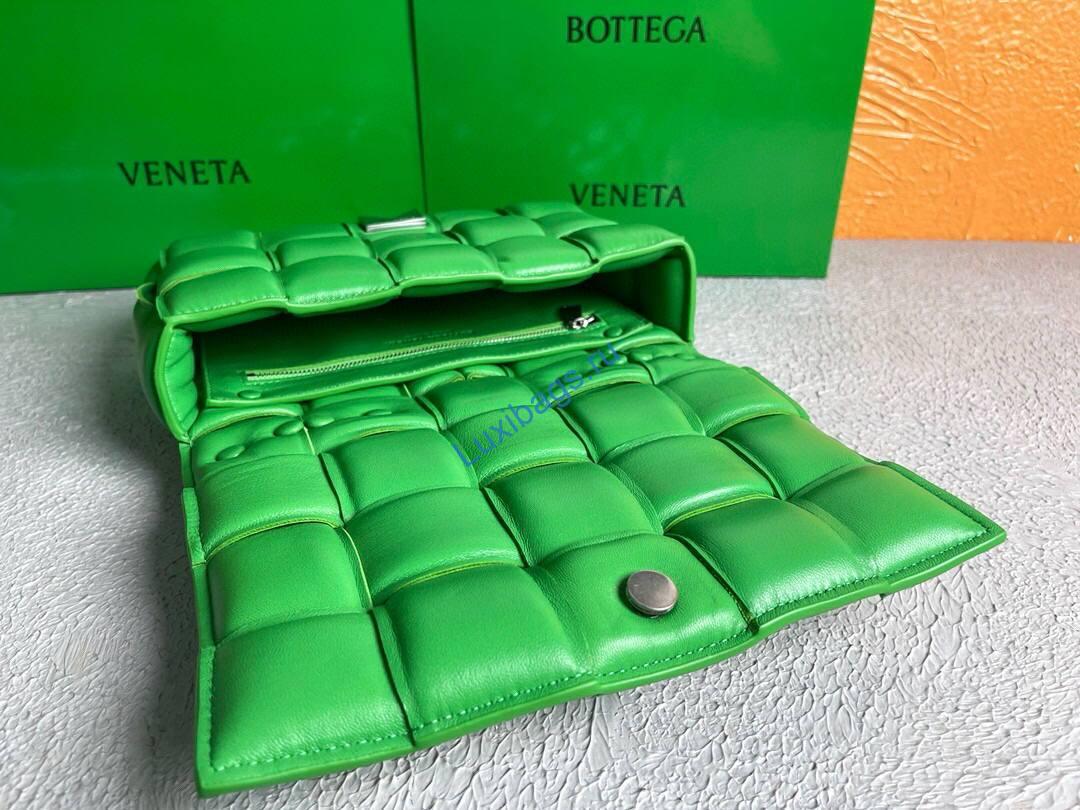 Bottega Veneta BV 20206 Chain Cassette 631421 Green Silver | bottega veneta bv 20206 chain cassette 631421 silvry 14 voguebags.ru
