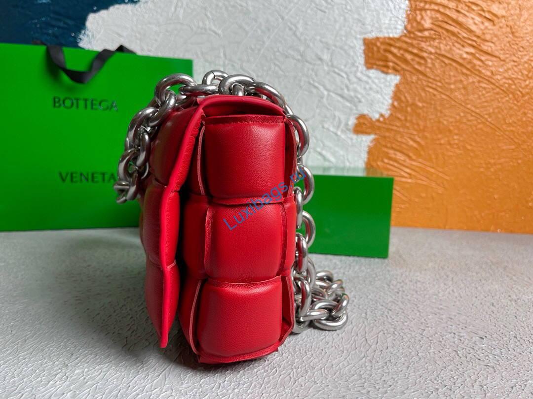 Bottega Veneta BV 20206 Chain Cassette 631421 Red Silver | bottega veneta bv 20206 chain cassette 631421 silvry 38 voguebags.ru