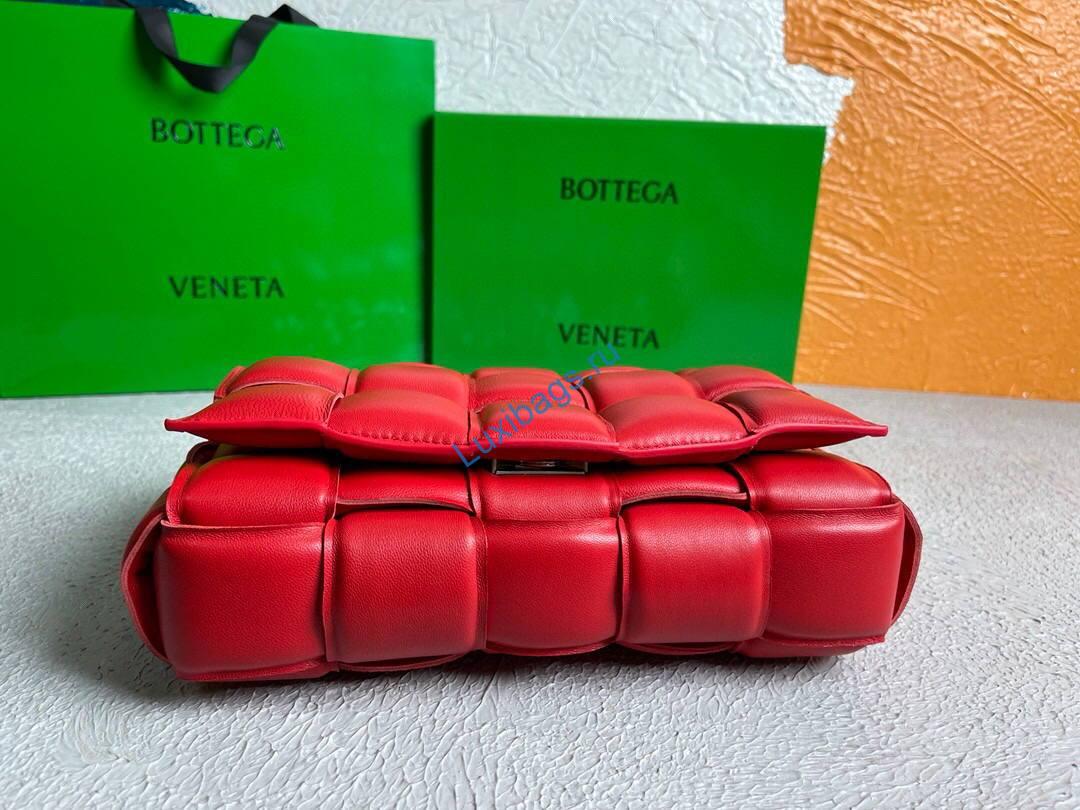 Bottega Veneta BV 20206 Chain Cassette 631421 Red Silver | bottega veneta bv 20206 chain cassette 631421 silvry 39 voguebags.ru