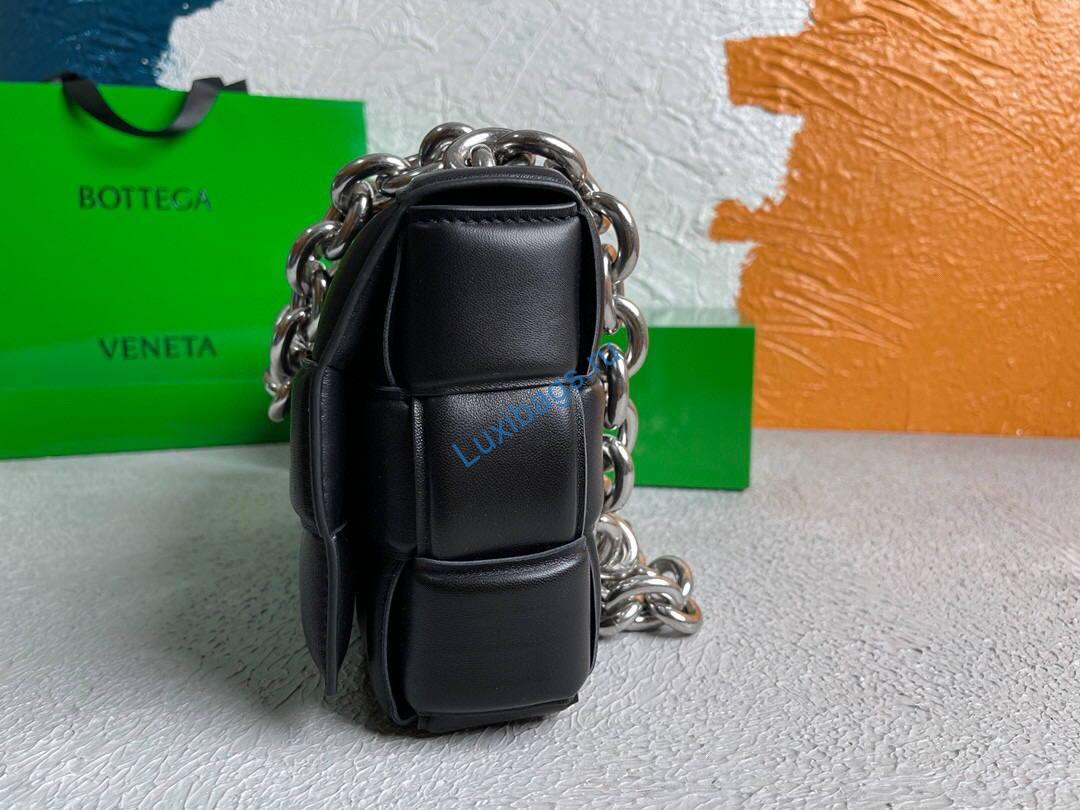 Bottega Veneta BV 20206 Chain Cassette 631421 Black Silver | bottega veneta bv 20206 chain cassette 631421 silvry 47 voguebags.ru