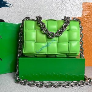 Bottega Veneta BV 20206 Chain Cassette 631421 Grass green Silver