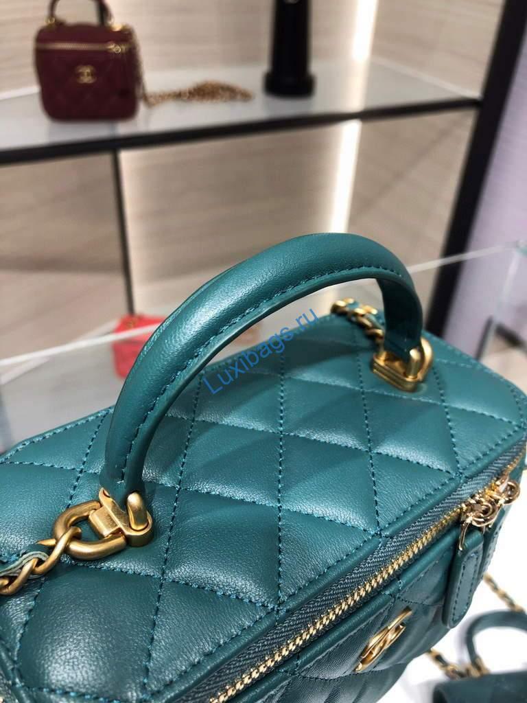 Chanel AP2199 Vanity With Chain Lambskin Gold Tone Green | chanel ap2199 vanity with chain lambskin 33