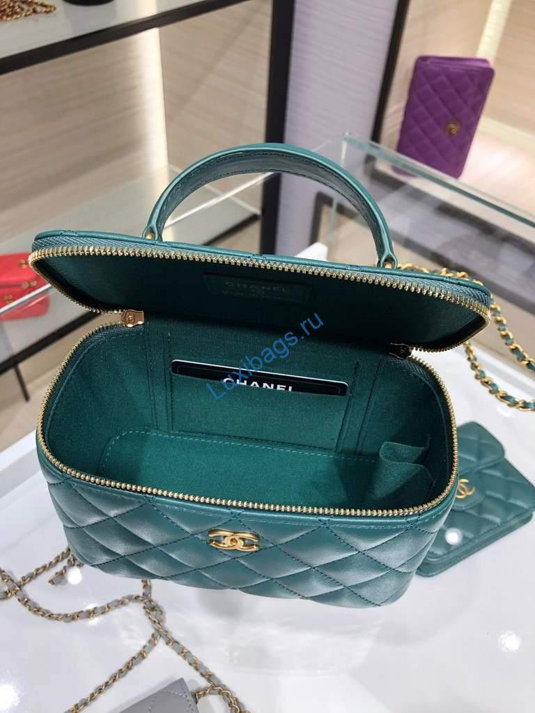 Chanel AP2199 Vanity With Chain Lambskin Gold Tone Green | chanel ap2199 vanity with chain lambskin 35