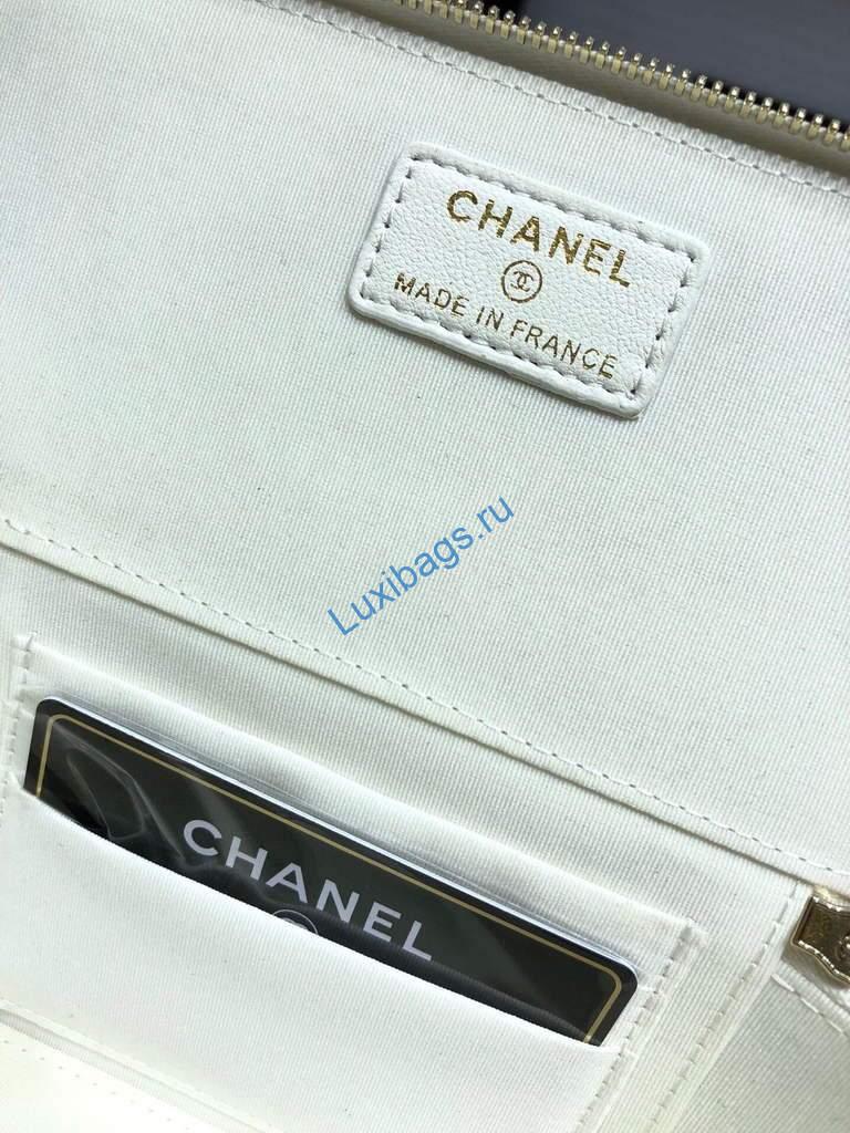 Chanel AP2199 Vanity With Chain Lambskin Gold Tone White | chanel ap2199 vanity with chain lambskin 55