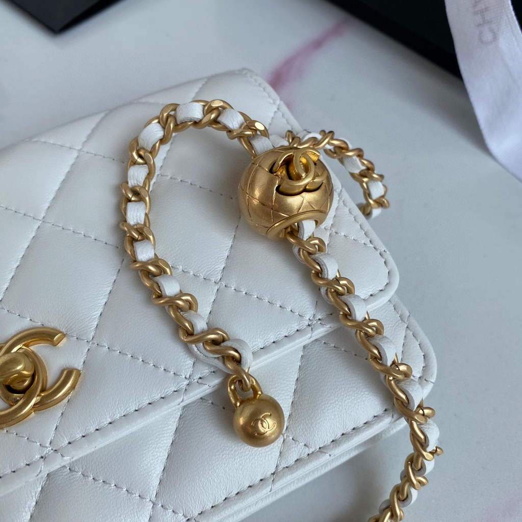 Chanel Wallet on Chain Lambskin AP1450 White | chanel wallet on chain lambskin ap1450 76 voguebags.ru