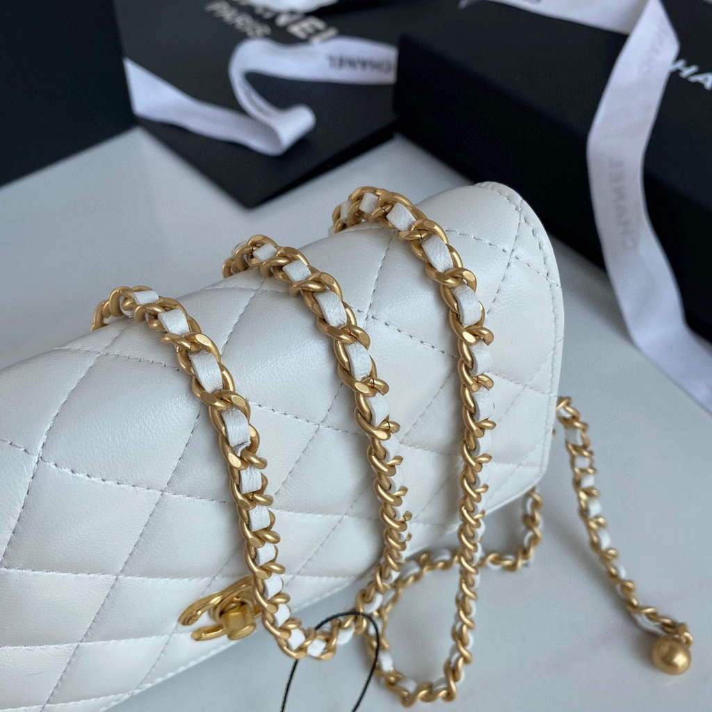 Chanel Wallet on Chain Lambskin AP1450 White | chanel wallet on chain lambskin ap1450 78 voguebags.ru