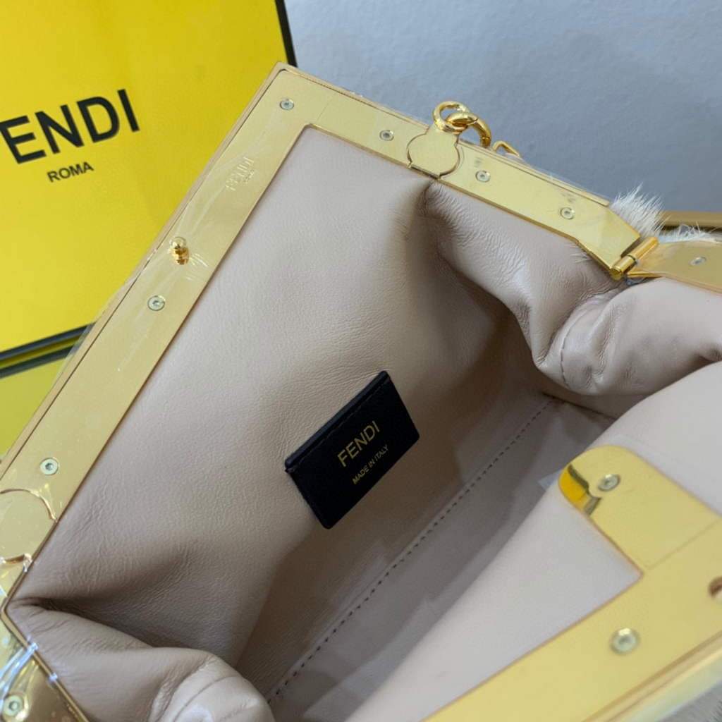 Fendi FIRST Small Bag Fox fur Bag 8BP129 Apricot | fendi first small bag sheepskin bag 8bp129 18 voguebags.ru