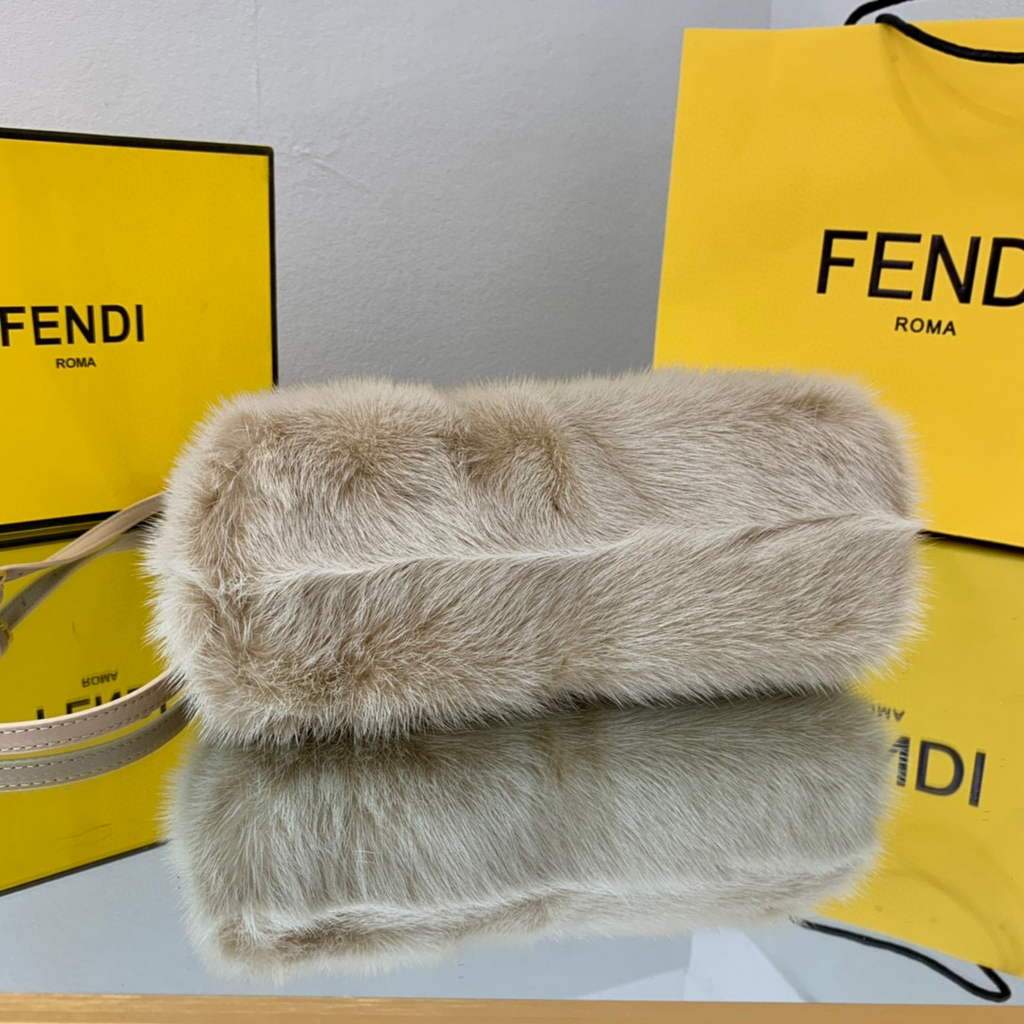 Fendi FIRST Small Bag Fox fur Bag 8BP129 Apricot | fendi first small bag sheepskin bag 8bp129 20 voguebags.ru