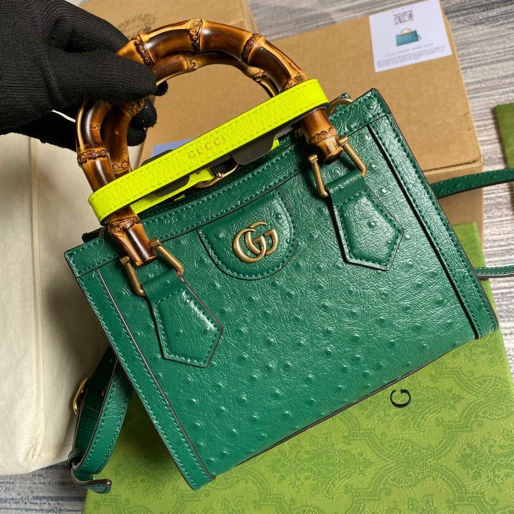 Gucci Diana Mini Tote Bag Ostrich LeatherTop Handle Bag Gucci ‎655661 Green | gucci diana mini tote bag ostrich leathertop handle bag gucci 655661 113 voguebags.ru