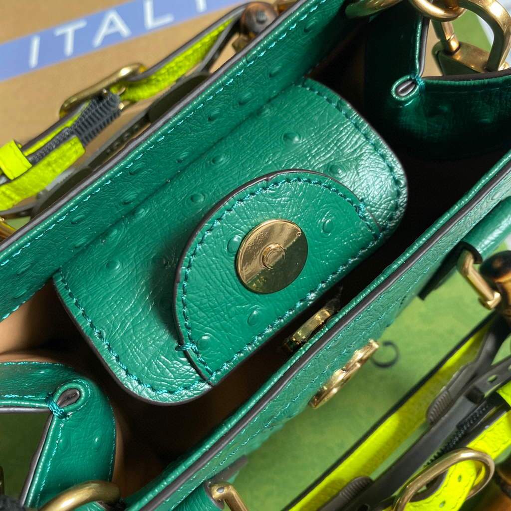 Gucci Diana Mini Tote Bag Ostrich LeatherTop Handle Bag Gucci ‎655661 Green | gucci diana mini tote bag ostrich leathertop handle bag gucci 655661 117 voguebags.ru