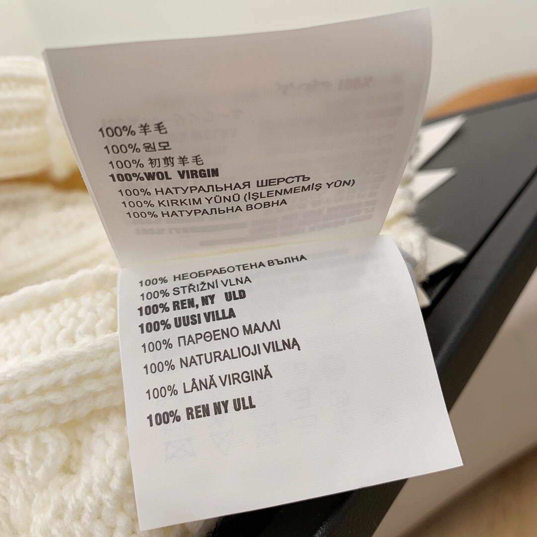 Prada Women's Sweaters Wholesales Prada Clothing 88793 | img 9788 voguebags.ru