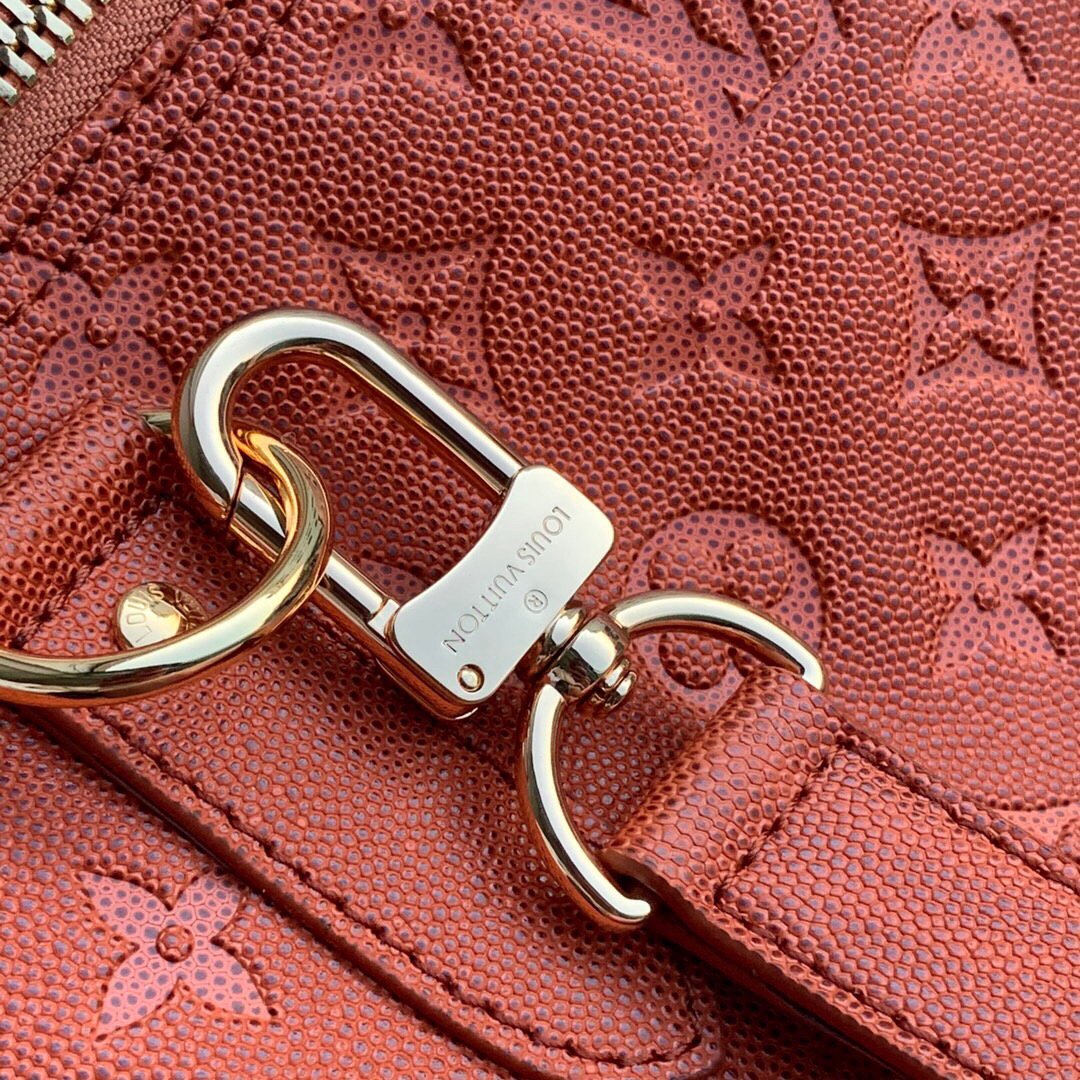 LV M57973 Louis Vuitton LVxNBA Keepall Bandouliere 55 Bag | lv m57973 louis vuitton lvxnba keepall bandouliere 55 bag 16
