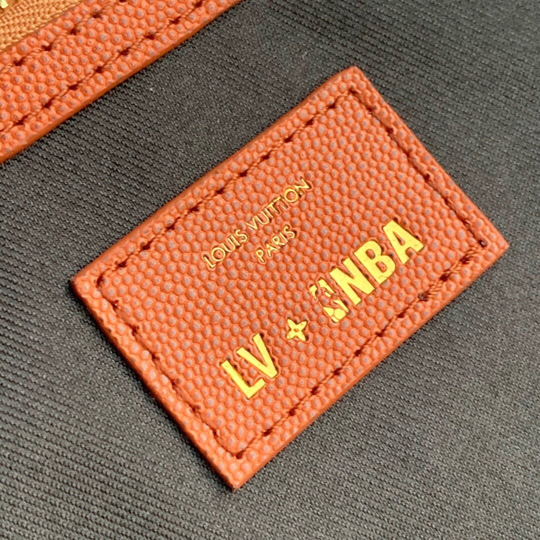 LV M57973 Louis Vuitton LVxNBA Keepall Bandouliere 55 Bag | lv m57973 louis vuitton lvxnba keepall bandouliere 55 bag 17
