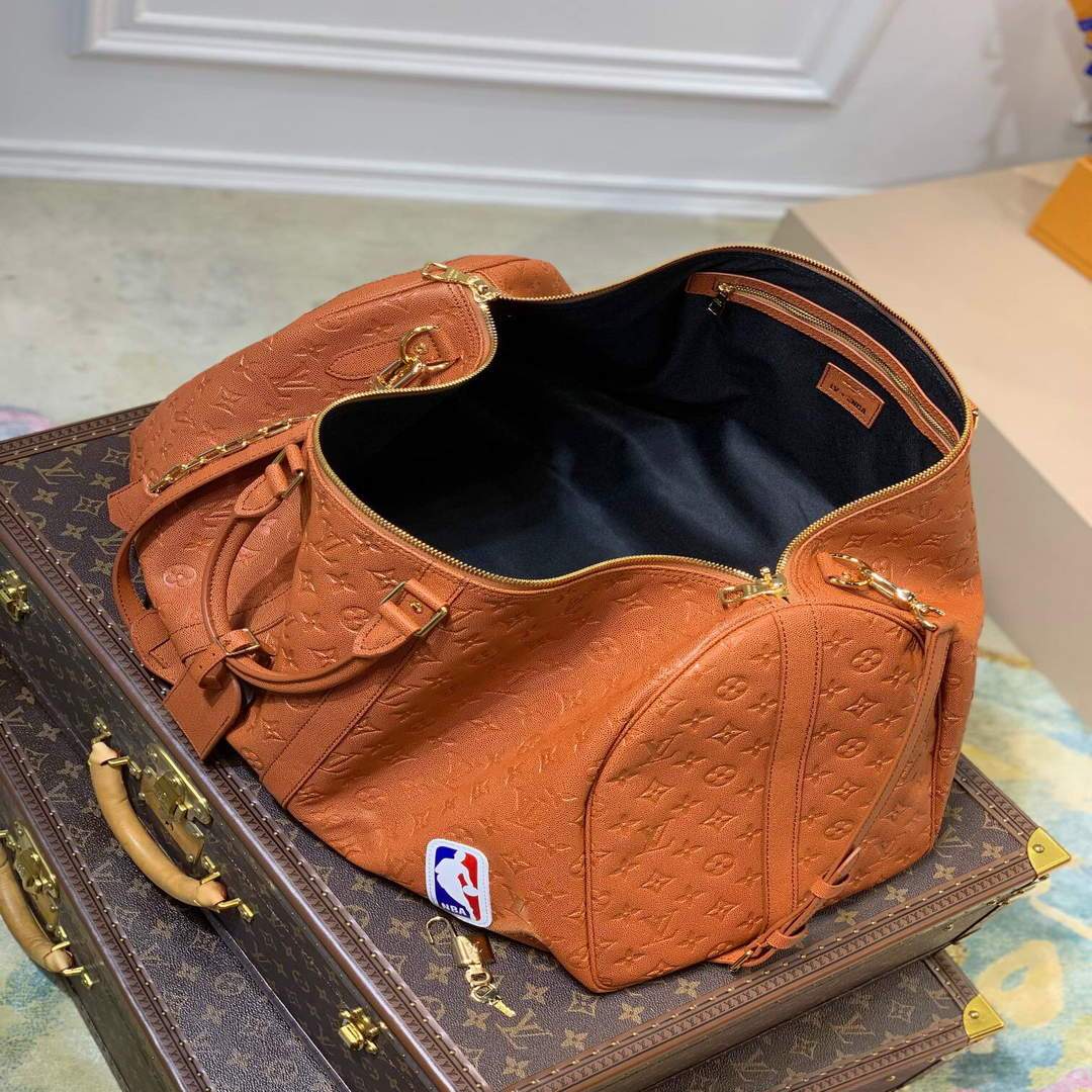 LV M57973 Louis Vuitton LVxNBA Keepall Bandouliere 55 Bag | lv m57973 louis vuitton lvxnba keepall bandouliere 55 bag 18