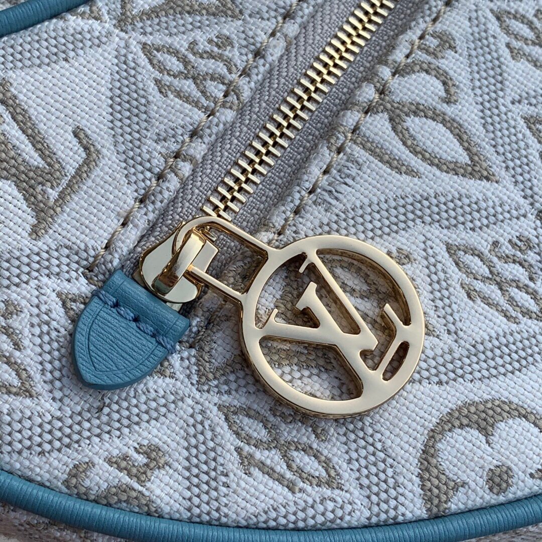 LV M81094 Louis Vuitton Loop Bag Ecru / Blue | lv m81094 louis vuitton loop bag ecru blue 14