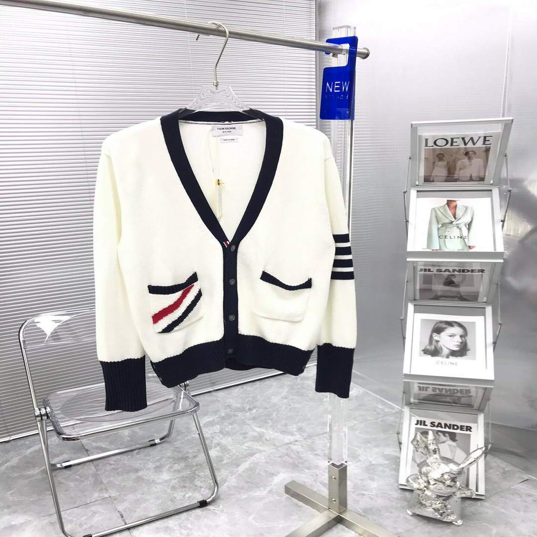 Thom Browne Men's Sweaters Designer Thom Browne Sweaters Clothing T65239
