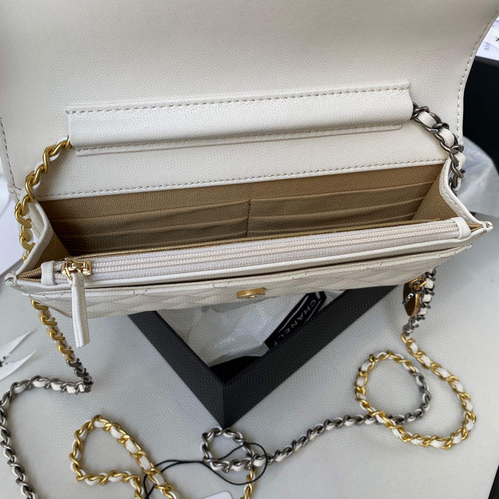 Chanel AP2508 Wallet On Chain Lambskin Shoulder Bag White | chanel ap2508 wallet on chain lambskin shoulder bag white 17